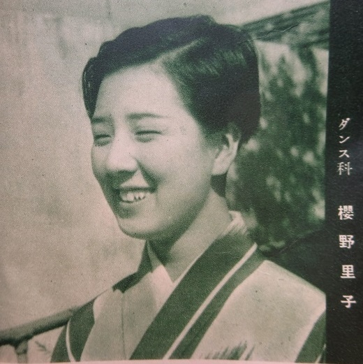 宝塚、懐かしの写真館（251）櫻野里子 「ドイツ公演への旅、香港で」 昭和13年、1938年10月 つぶやき館 元祖つぶやき館 移転しました